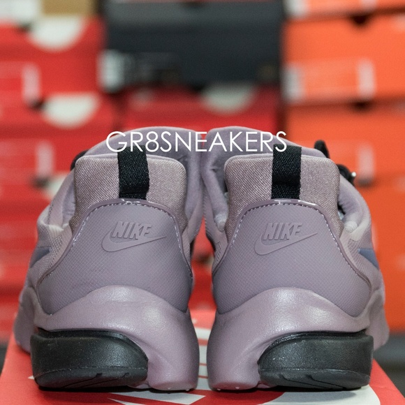 WOMENS NIKE PRESTO FLY TAUPE GREY LIGHT CARBON - Picture 2 of 4